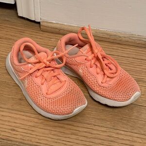 Nike Tanjun kids' shoes